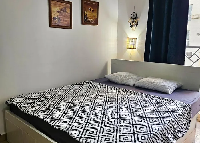 Sheraton Plaza 218 Apartment *